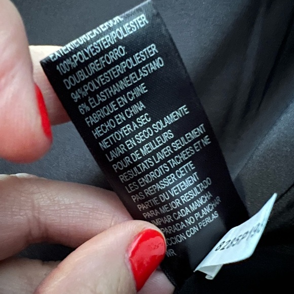 NWT Tahari Black Blazer with silver stud Detailing size 14p (Q101) - Picture 7 of 13